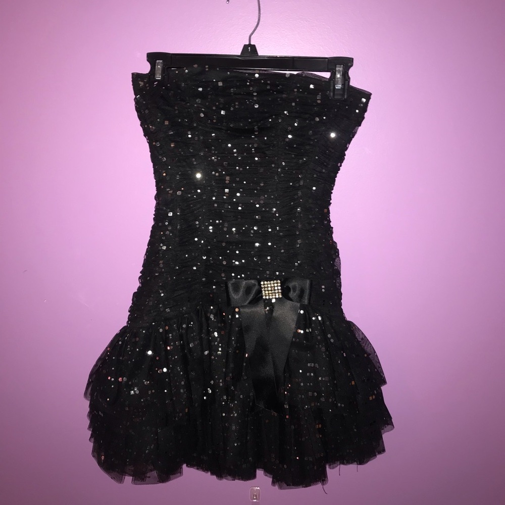 SPARKLE BLACK COCKTAIL DRESS